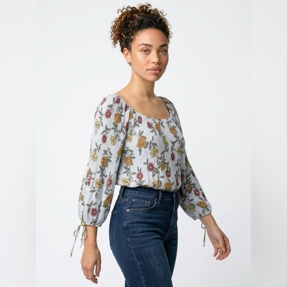 Rabbit Rose Tops - Elegant Floral Off-Shoulder Blouse
